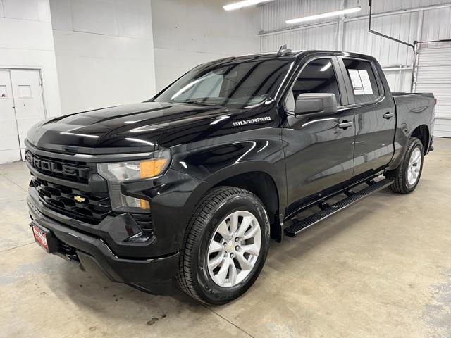 2022 Chevrolet Silverado 1500 2WD Crew Cab Short Bed Custom