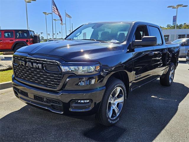2025 RAM Ram 1500 RAM 1500 TRADESMAN CREW CAB 4X2 57 BOX