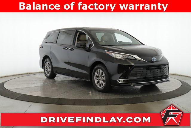 2022 Toyota Sienna XLE 2022 Toyota Sienna XLE