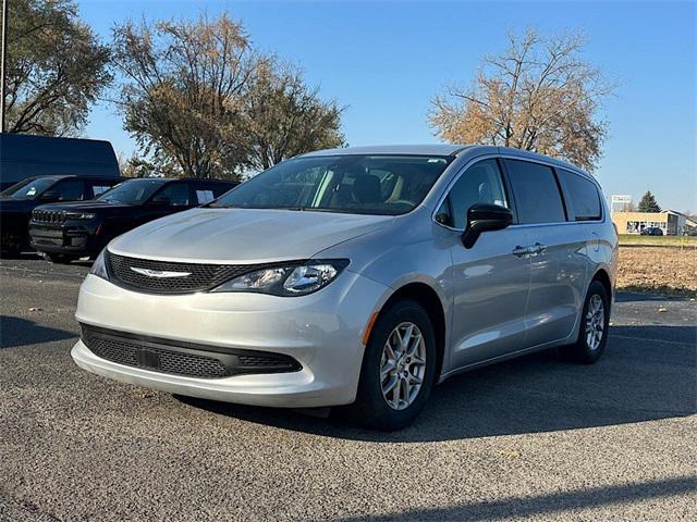 2024 Chrysler Voyager LX 2024 Chrysler Voyager LX