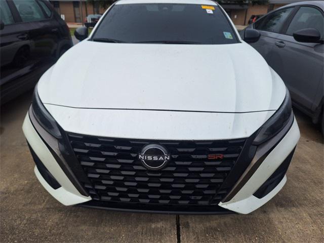 2023 Nissan Altima SR FWD