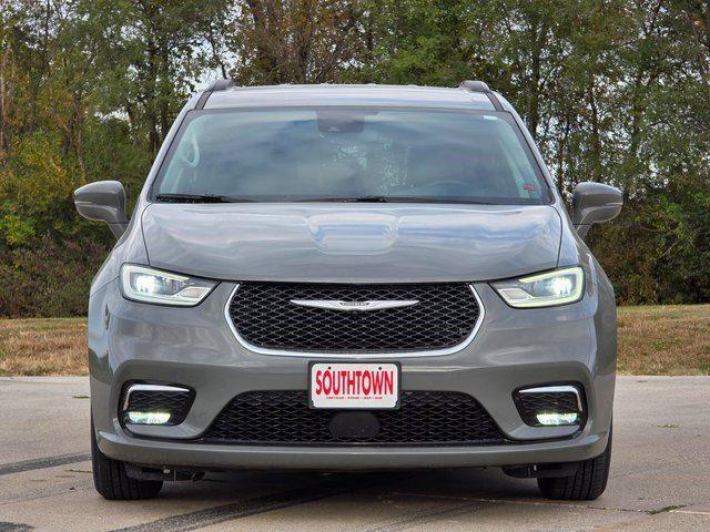 2022 Chrysler Pacifica Touring L 2022 Chrysler Pacifica Touring L