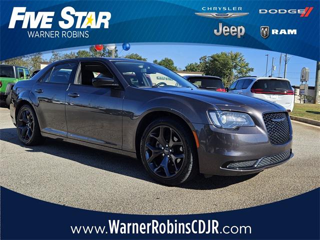 2021 Chrysler 300 Touring