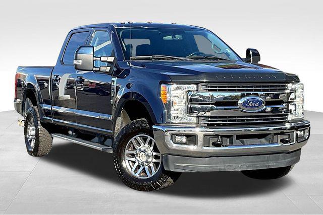 2017 Ford F-350 LARIAT 2017 Ford F-350 LARIAT
