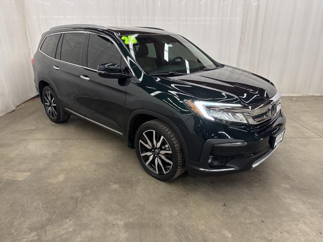 2020 Honda Pilot AWD Touring 8 Passenger 2020 Honda Pilot AWD Touring 8 Passenger