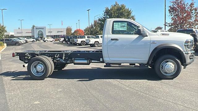 2026 RAM Ram 5500 Chassis Cab RAM 5500 TRADESMAN CHASSIS REGULAR CAB 4X4 84 CA 2026 RAM Ram 5500 Chassis Cab RAM 5500 TRADESMAN CHASSIS REGULAR CAB 4X4 84 CA