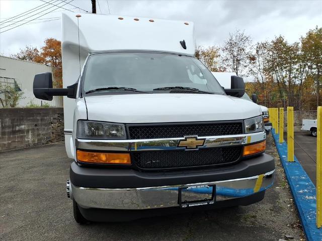 2025 Chevrolet Express Cutaway Work Van