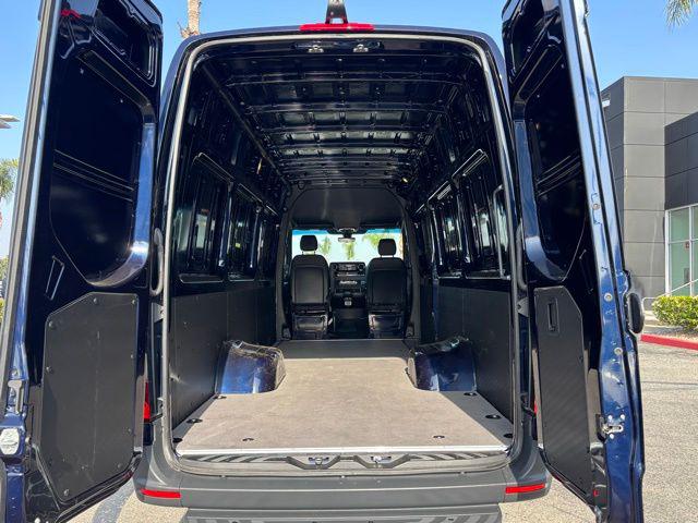 2025 Mercedes-Benz Sprinter 3500XD High Roof 4-Cyl Diesel HO