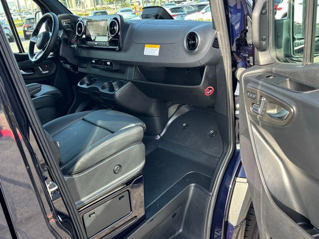 2025 Mercedes-Benz Sprinter 3500XD High Roof 4-Cyl Diesel HO