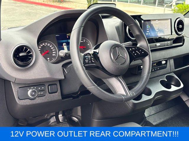 2025 Mercedes-Benz Sprinter 3500 High Roof 4-Cyl Diesel HO