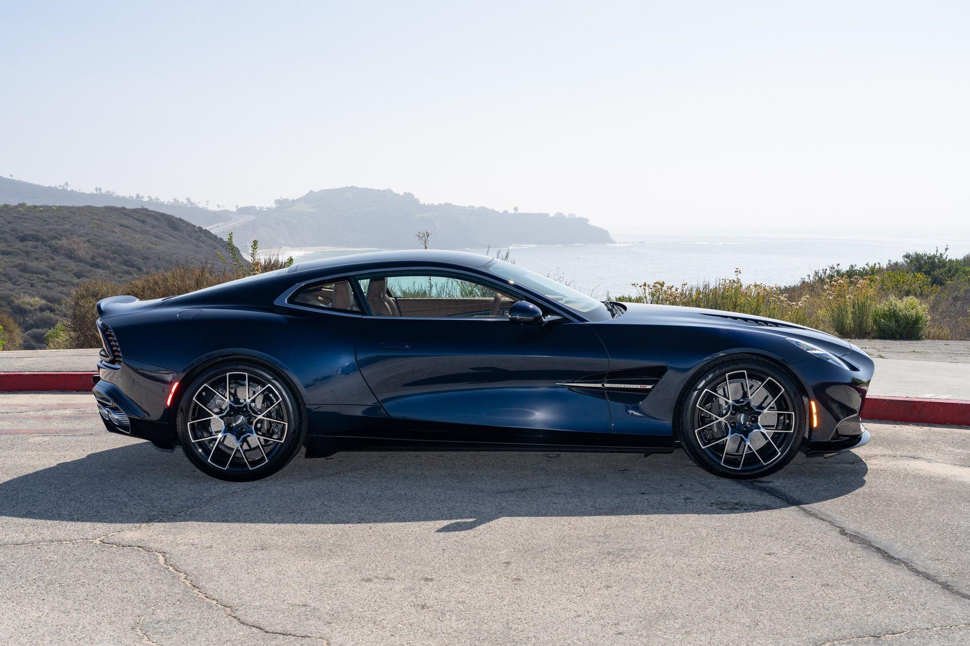 Aston Martin 2026 Vanquish V12