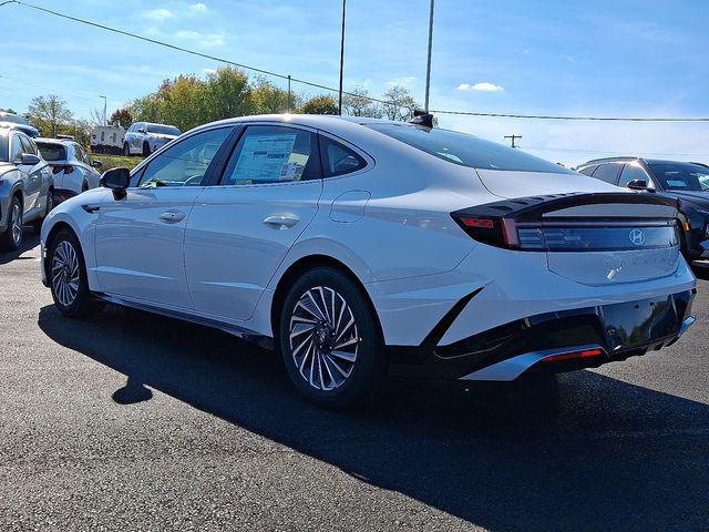 2026 Hyundai Sonata Hybrid SEL