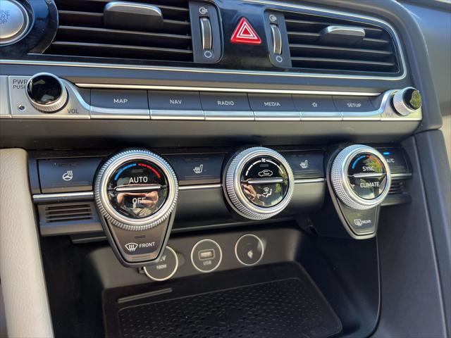 2022 Genesis G70 2.0T AWD