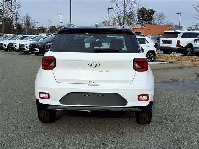2026 Hyundai Venue SEL w/Two-Tone Roof