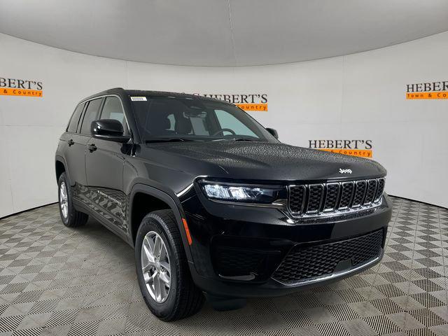 2025 Jeep Grand Cherokee GRAND CHEROKEE LAREDO X 4X2