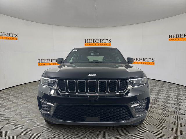 2025 Jeep Grand Cherokee GRAND CHEROKEE LAREDO X 4X2 2025 Jeep Grand Cherokee GRAND CHEROKEE LAREDO X 4X2