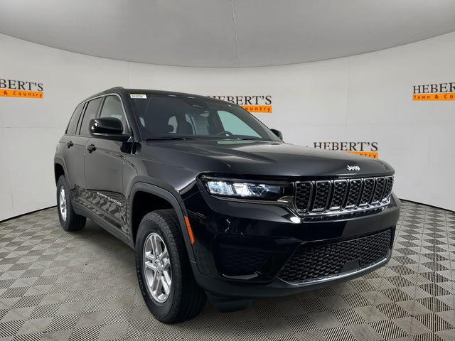 2025 Jeep Grand Cherokee GRAND CHEROKEE LAREDO 4X2