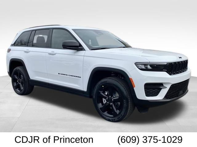 2025 Jeep Grand Cherokee GRAND CHEROKEE ALTITUDE X 4X4