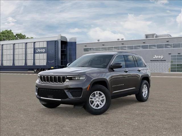 2025 Jeep Grand Cherokee GRAND CHEROKEE LAREDO 4X4