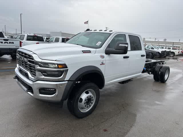 2026 RAM Ram 5500 Chassis Cab RAM 5500 TRADESMAN CHASSIS CREW CAB 4X4 84 CA 2026 RAM Ram 5500 Chassis Cab RAM 5500 TRADESMAN CHASSIS CREW CAB 4X4 84 CA