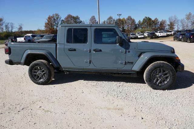 2026 Jeep Gladiator GLADIATOR SPORT S 4X4 2026 Jeep Gladiator GLADIATOR SPORT S 4X4