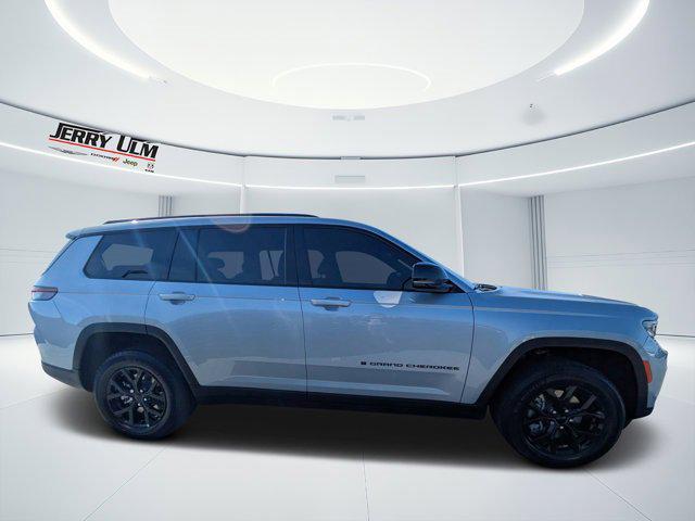 2025 Jeep Grand Cherokee GRAND CHEROKEE L ALTITUDE 4X2