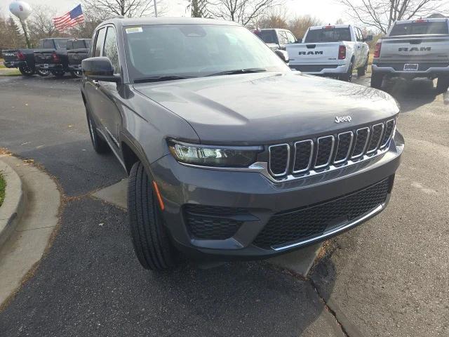 2025 Jeep Grand Cherokee GRAND CHEROKEE LAREDO 4X4 2025 Jeep Grand Cherokee GRAND CHEROKEE LAREDO 4X4