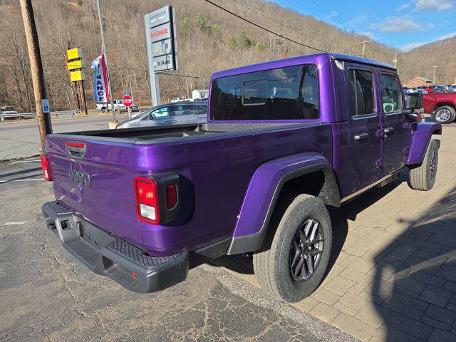 2026 Jeep Gladiator GLADIATOR SPORT S 4X4 2026 Jeep Gladiator GLADIATOR SPORT S 4X4