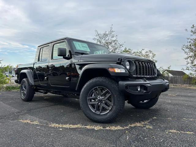 2026 Jeep Gladiator GLADIATOR SPORT S 4X4 2026 Jeep Gladiator GLADIATOR SPORT S 4X4