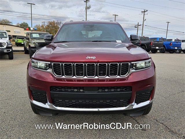 2025 Jeep Grand Cherokee GRAND CHEROKEE L LAREDO 4X4