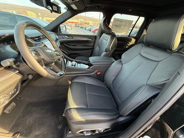 2025 Jeep Grand Cherokee Overland 4x4