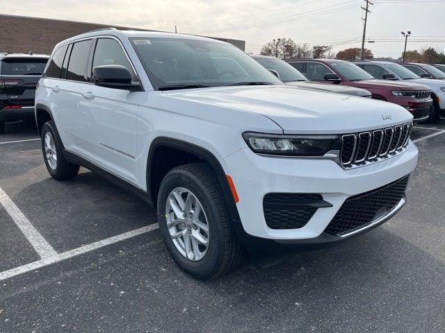 2025 Jeep Grand Cherokee GRAND CHEROKEE LAREDO X 4X4 2025 Jeep Grand Cherokee GRAND CHEROKEE LAREDO X 4X4