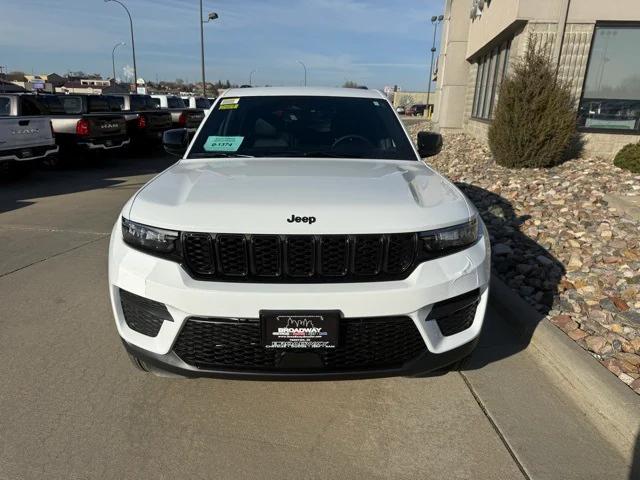 2025 Jeep Grand Cherokee GRAND CHEROKEE ALTITUDE 4X4