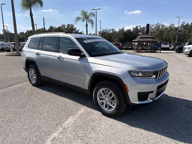 2025 Jeep Grand Cherokee GRAND CHEROKEE L LAREDO X 4X2