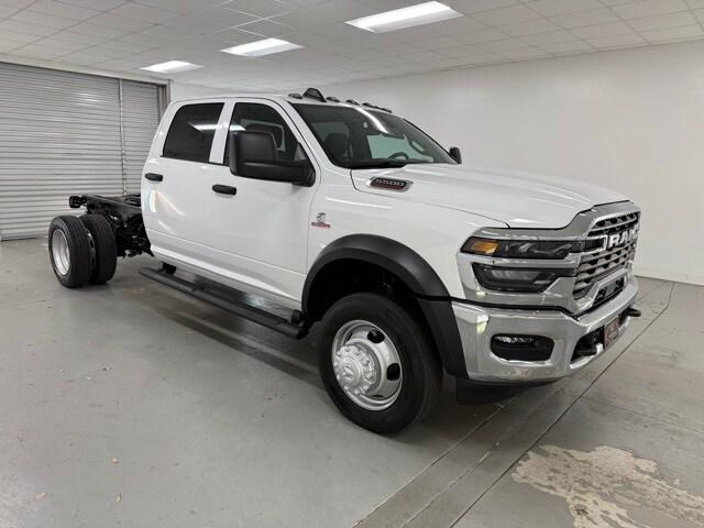 2026 RAM Ram 5500 Chassis Cab RAM 5500 TRADESMAN CHASSIS CREW CAB 4X4 60 CA 2026 RAM Ram 5500 Chassis Cab RAM 5500 TRADESMAN CHASSIS CREW CAB 4X4 60 CA