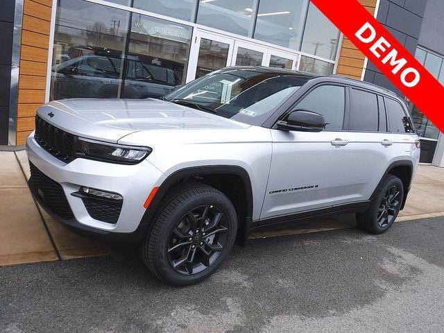 2025 Jeep Grand Cherokee GRAND CHEROKEE LIMITED 4X4 2025 Jeep Grand Cherokee GRAND CHEROKEE LIMITED 4X4