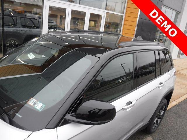 2025 Jeep Grand Cherokee GRAND CHEROKEE LIMITED 4X4 2025 Jeep Grand Cherokee GRAND CHEROKEE LIMITED 4X4