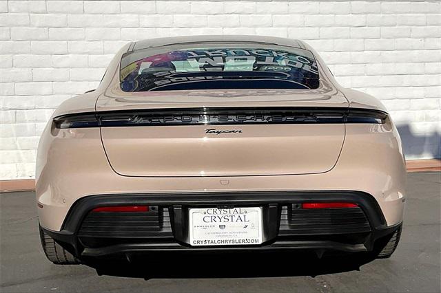 2022 Porsche Taycan Base 2022 Porsche Taycan Base