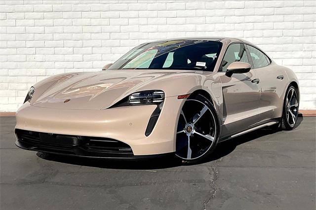 2022 Porsche Taycan Base 2022 Porsche Taycan Base