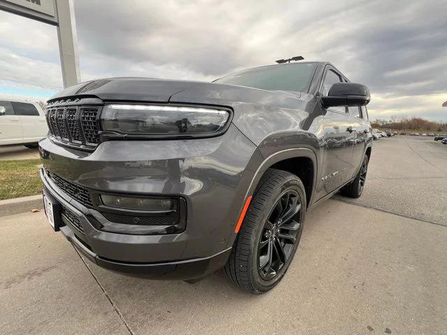 2023 Wagoneer Grand Wagoneer Obsidian 4x4 2023 Wagoneer Grand Wagoneer Obsidian 4x4