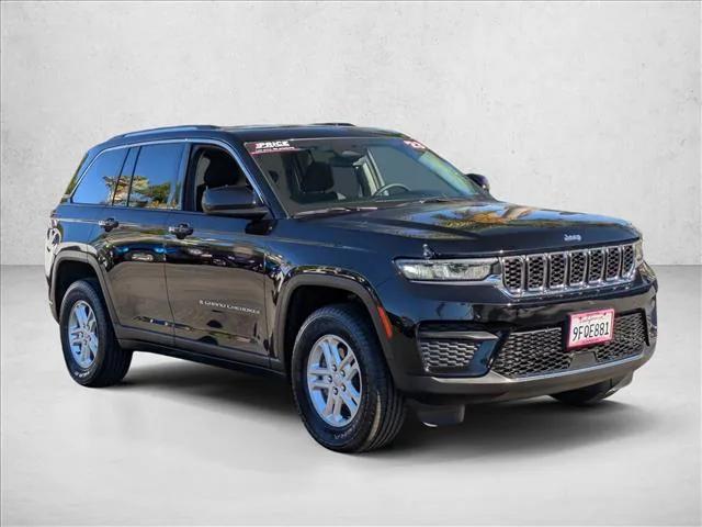 2023 Jeep Grand Cherokee Laredo 4x2 2023 Jeep Grand Cherokee Laredo 4x2