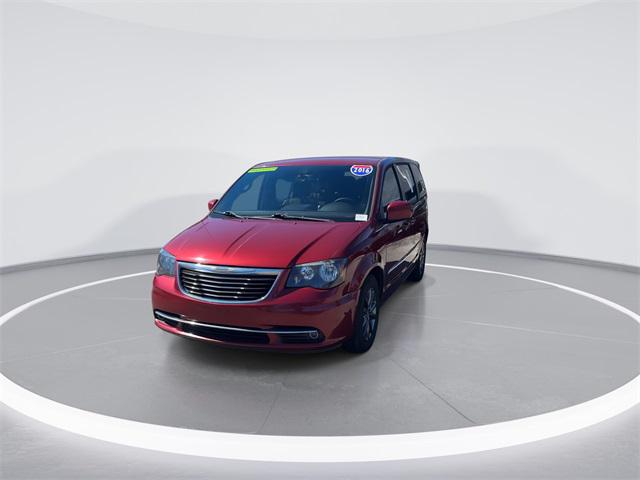 2016 Chrysler Town and Country S 2016 Chrysler Town and Country S