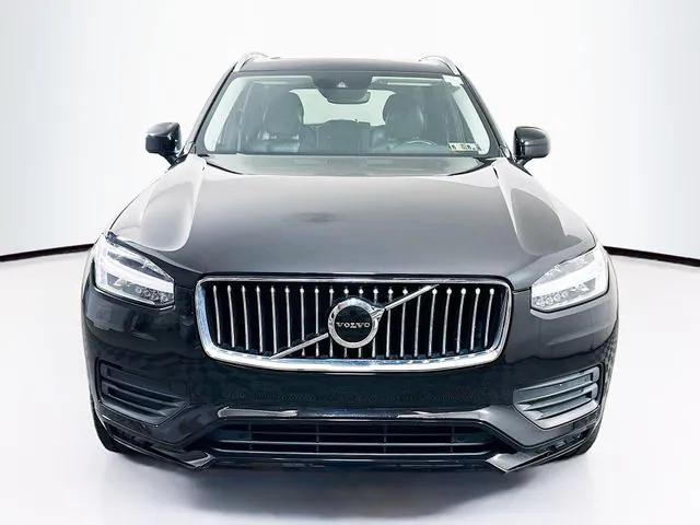 2020 Volvo XC90 T6 Momentum 7 Passenger 2020 Volvo XC90 T6 Momentum 7 Passenger