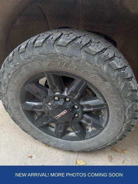 2024 GMC Sierra 2500HD 4WD Crew Cab Standard Bed AT4