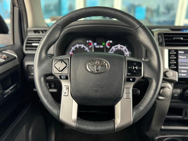 2022 Toyota 4Runner SR5 2022 Toyota 4Runner SR5