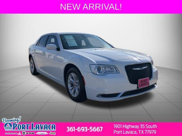 2023 Chrysler 300 Touring 2023 Chrysler 300 Touring