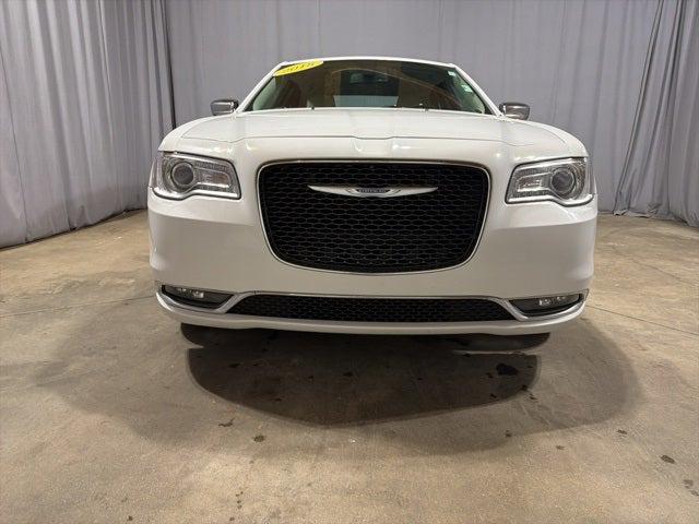 2018 Chrysler 300 Limited AWD 2018 Chrysler 300 Limited AWD