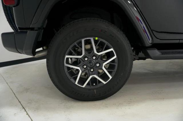 2026 Jeep Wrangler 4-Door Sahara 4x4