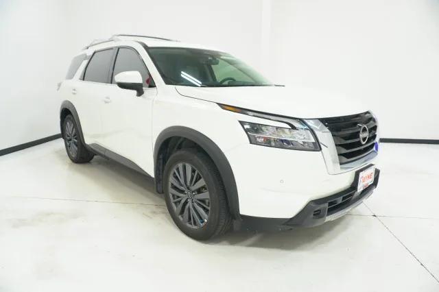 2024 Nissan Pathfinder SL FWD 2024 Nissan Pathfinder SL FWD