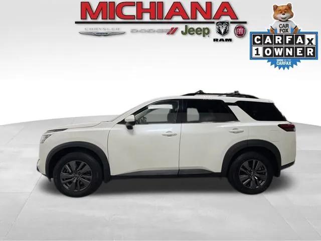 2022 Nissan Pathfinder SV 4WD 2022 Nissan Pathfinder SV 4WD